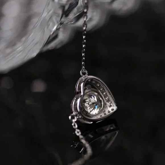 Certified 1ct. t.w. Moissanite Diamond Heart Necklace NEW - Picture 4 of 13